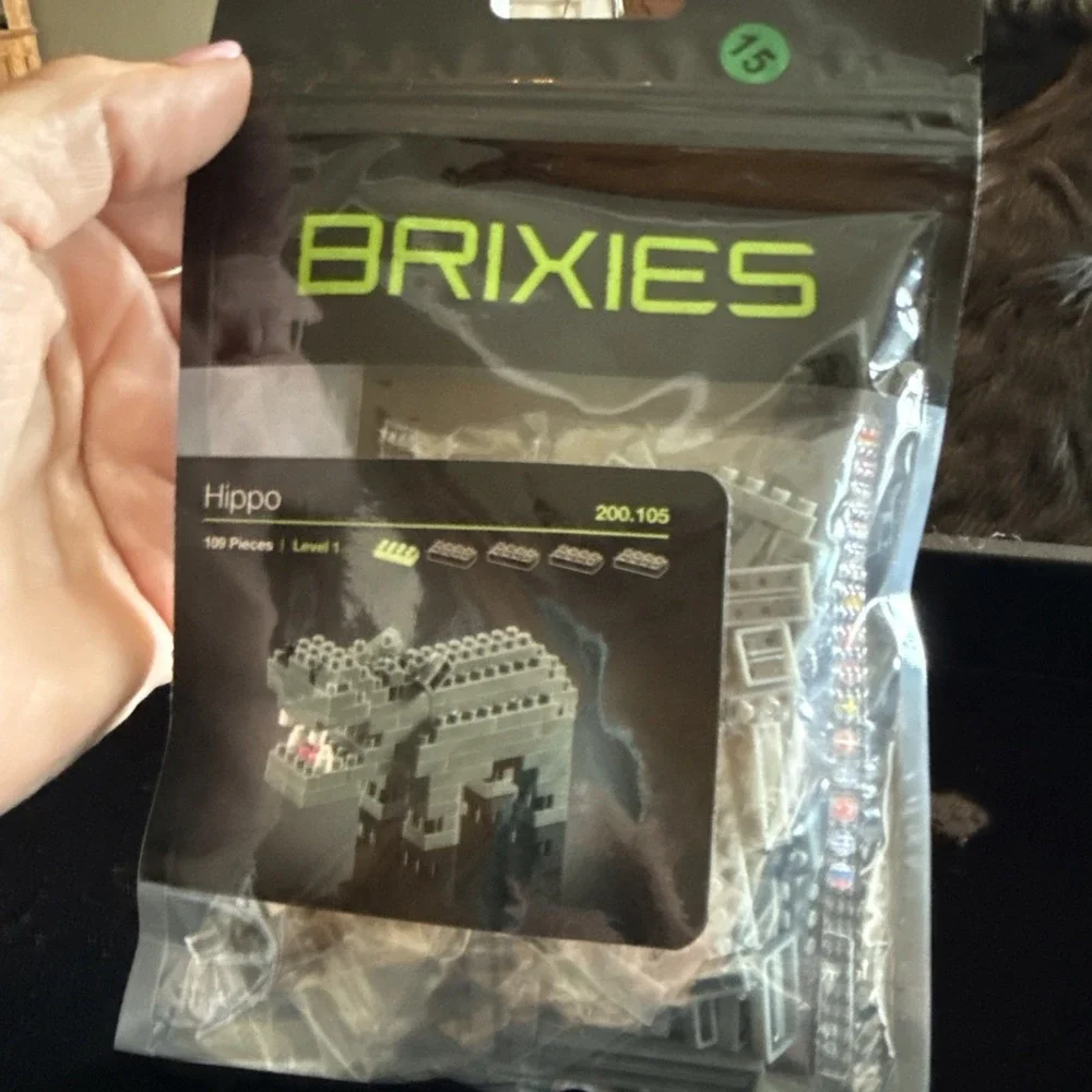 NEW BRIXIES HIPPO - 109 Pieces Nano / Micro-Sized Building Blocks #200.105 (4009